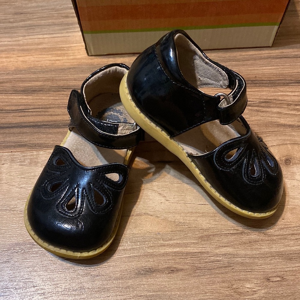 Livie & Luca Black Petals 6 Toddler